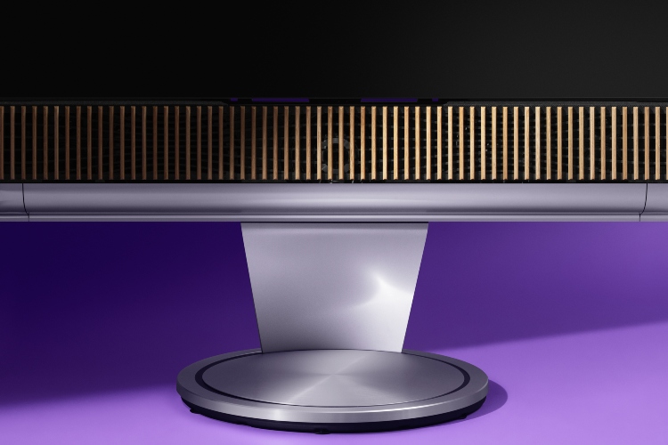bang-olufsen-odusevljava-svojim-novim-soundbarom-8