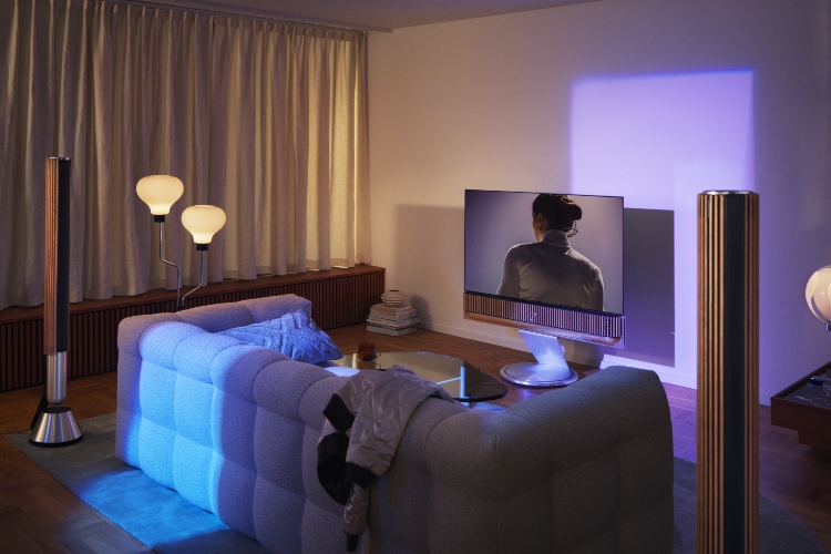 bang-olufsen-odusevljava-svojim-novim-soundbarom-11