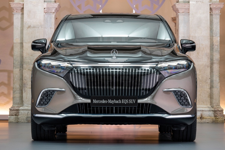 mercedes-maybach-eqs-suv-25