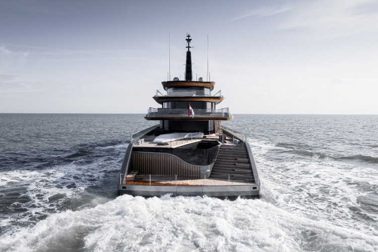 obsidian-feadship-jahta-6