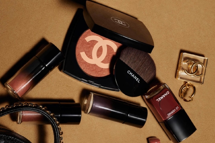 zanosna-lepota-jeseni-u-novoj-chanel-beauty-kampanji-4