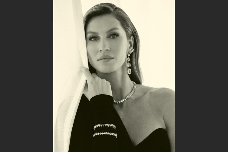 gisele-bundchen-vivara-christmas-2023-jewelry