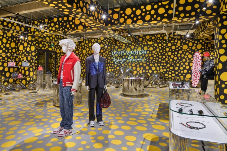 yayoi-kusama-lv-prodavnica-1