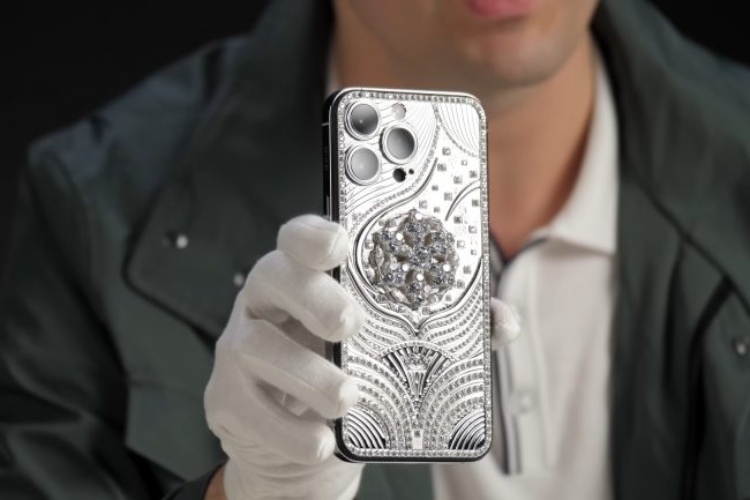 ruski-youtuber-nam-otkriva-kako-izgleda-najskuplji-iphone-14-pro-max-3