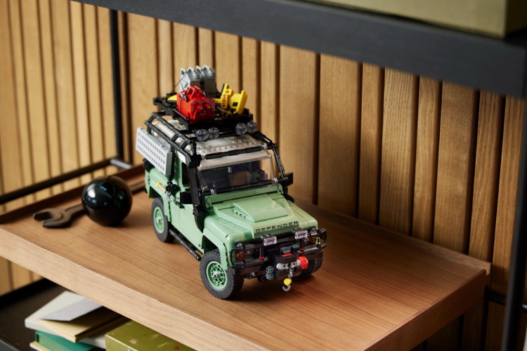 lego-land-rover-defender-90-2