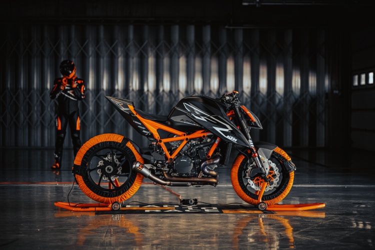 ktm-super-duke-rr-2