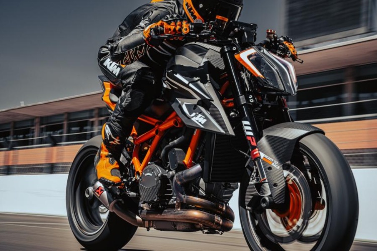 ktm-super-duke-rr-7