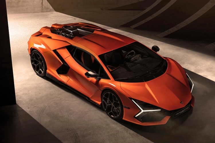 lamborghini-revuleto-9