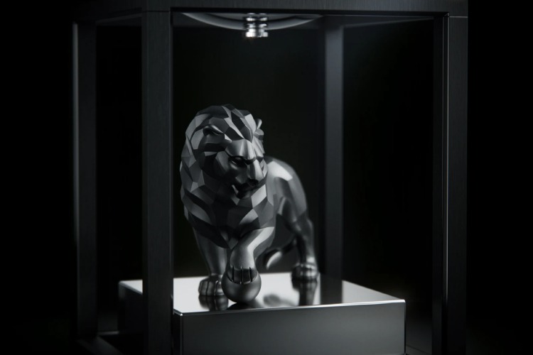 chanel-lion-astroclock-sat-2