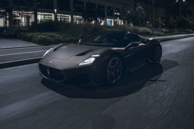 maseratimc20notte-17