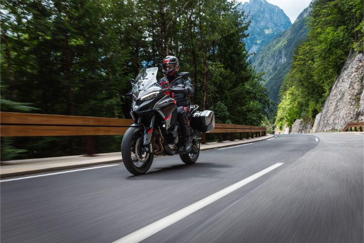 ducati-predstavio-najnoviji-multistrada-v4-s-avanturisticki-motocikl-sa-170-ks-42