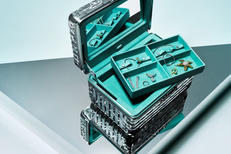 tiffany-co-saraduje-sa-rimowa-brendom-kako-bi-vas-prtljag-bio-savrseno-chic-3