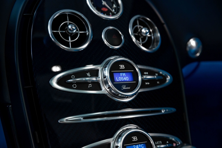 bugatti-veyron-inspirisan-transformersima-odlazi-na-aukciju-3