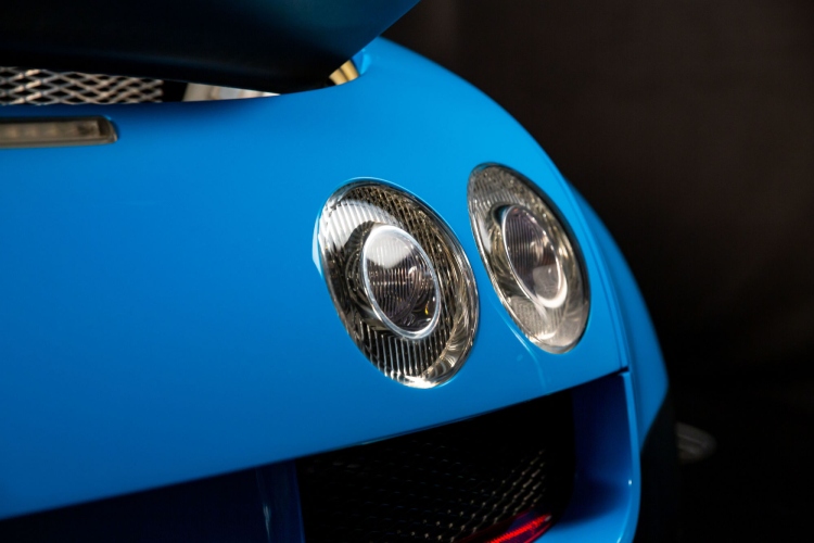 bugatti-veyron-inspirisan-transformersima-odlazi-na-aukciju-17