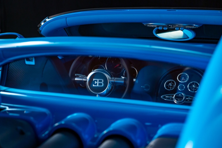 bugatti-veyron-inspirisan-transformersima-odlazi-na-aukciju-23