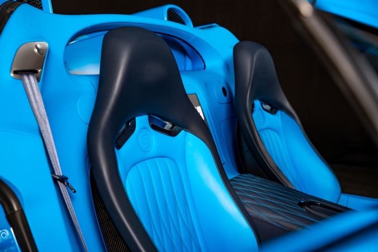 bugatti-veyron-inspirisan-transformersima-odlazi-na-aukciju-29