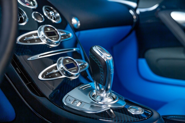 bugatti-veyron-inspirisan-transformersima-odlazi-na-aukciju-38