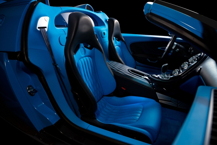 bugatti-veyron-inspirisan-transformersima-odlazi-na-aukciju-40
