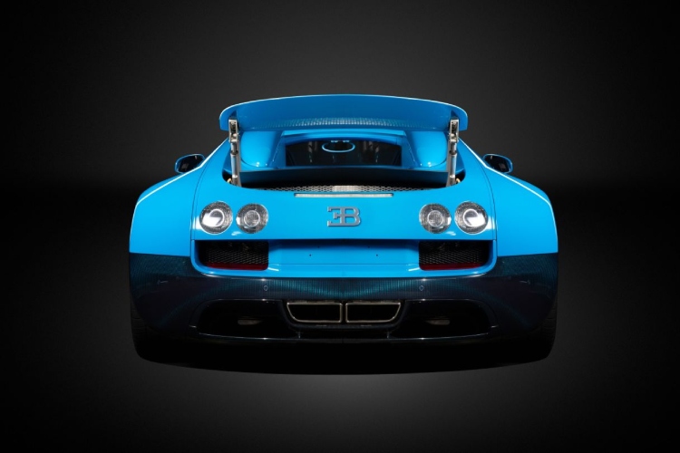 bugatti-veyron-inspirisan-transformersima-odlazi-na-aukciju-44