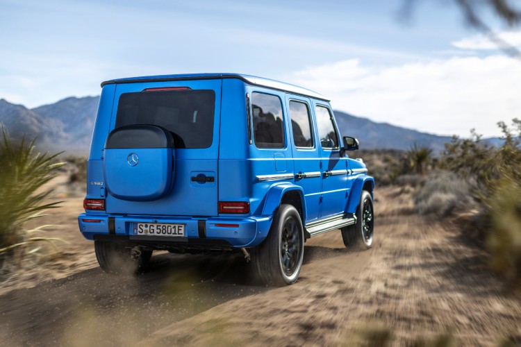 mercedes-benz-g-580-8