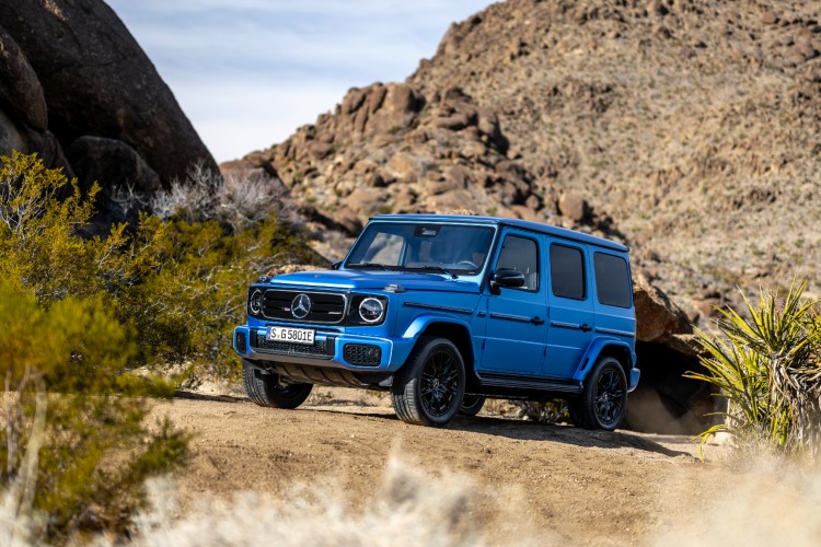 mercedes-benz-g-580-9