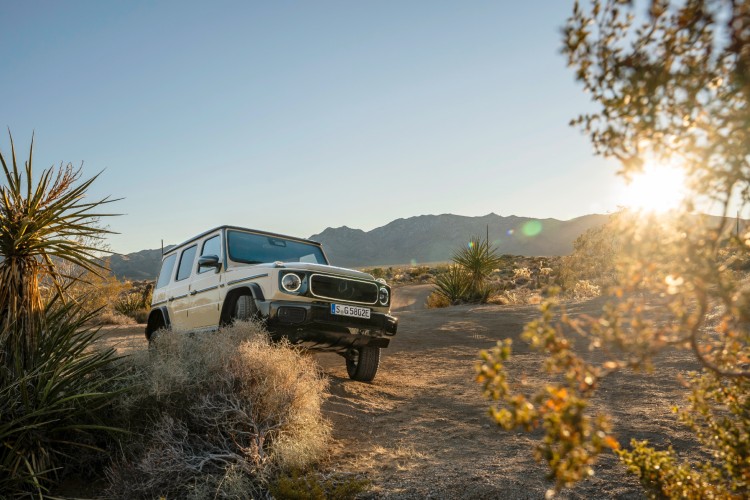 mercedes-benz-g-580-15