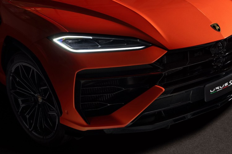 lamborghini-urus-se-10