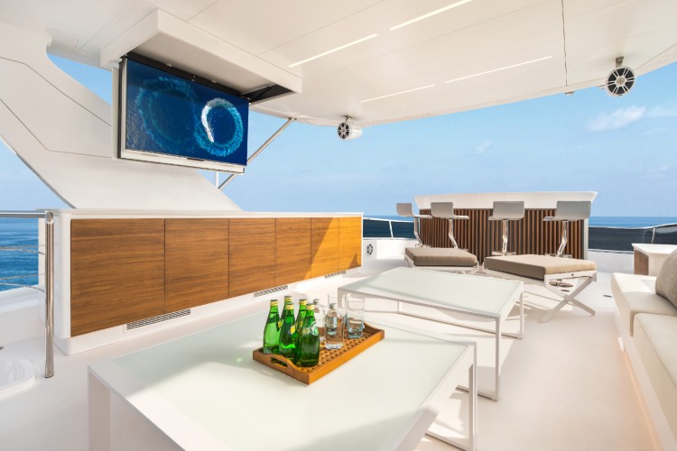 horizon-yachts-fd108-8