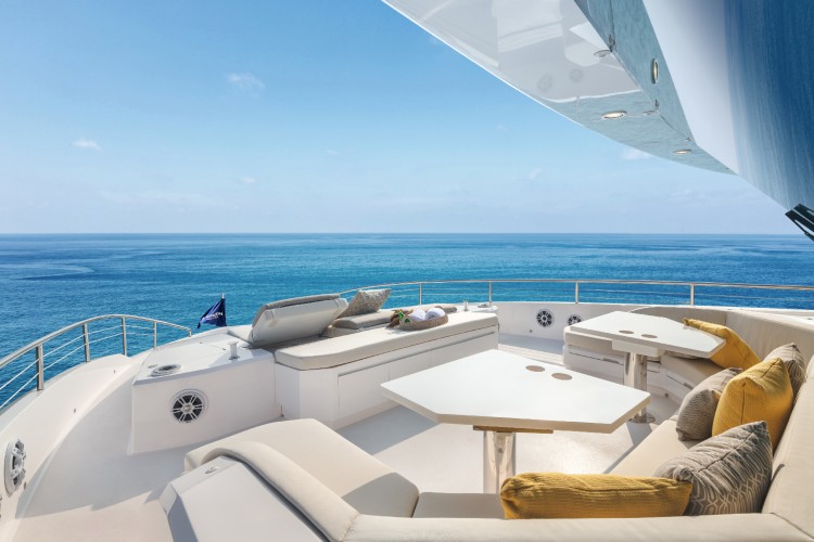 horizon-yachts-fd108-10