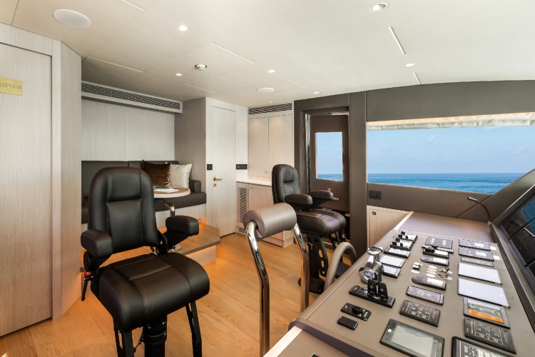 horizon-yachts-fd108-12