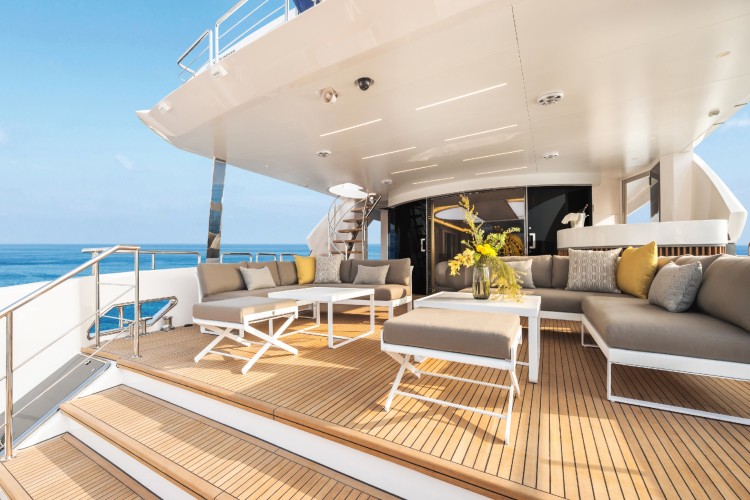 horizon-yachts-fd108-20