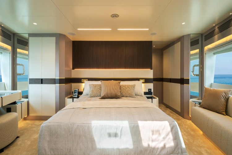 horizon-yachts-fd108-34