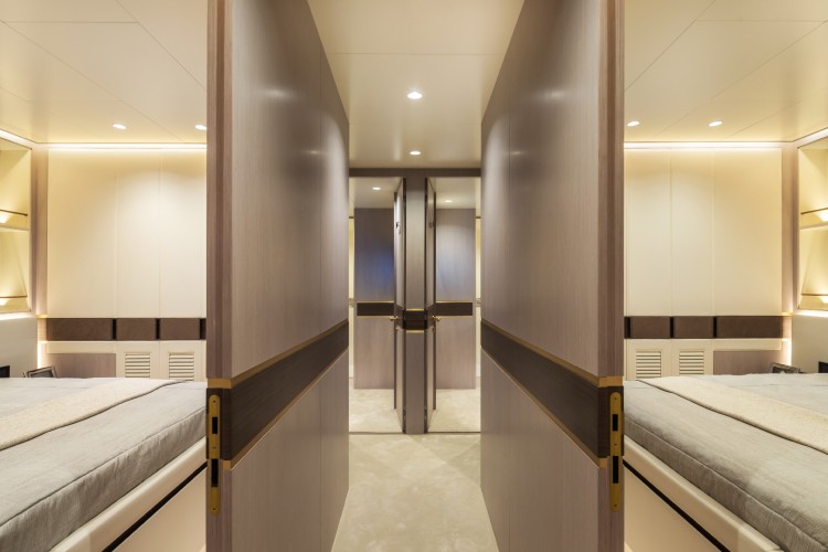 horizon-yachts-fd108-36