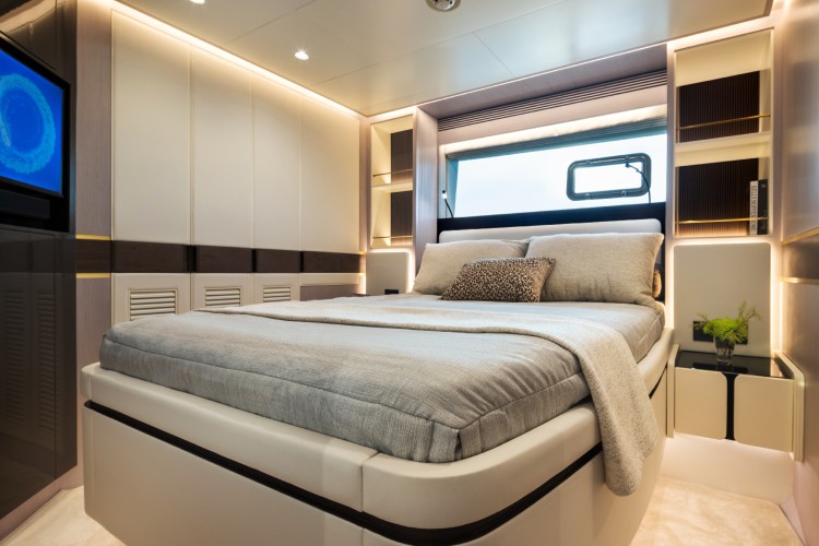 horizon-yachts-fd108-37
