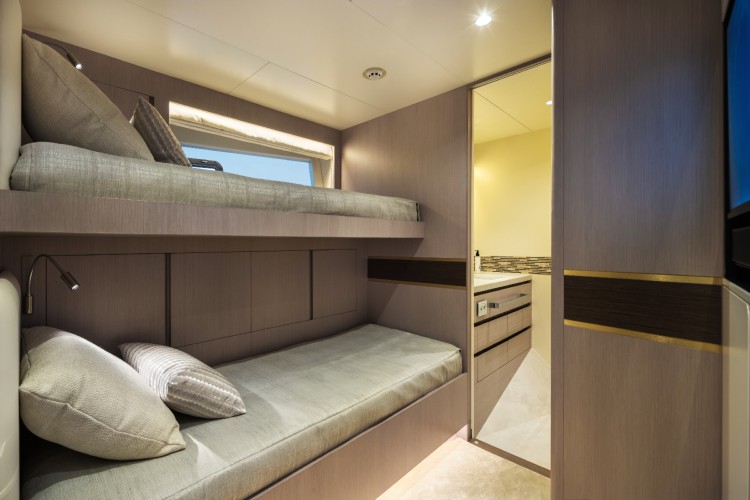 horizon-yachts-fd108-40