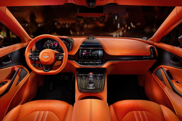 aston-martin-dbx707-18