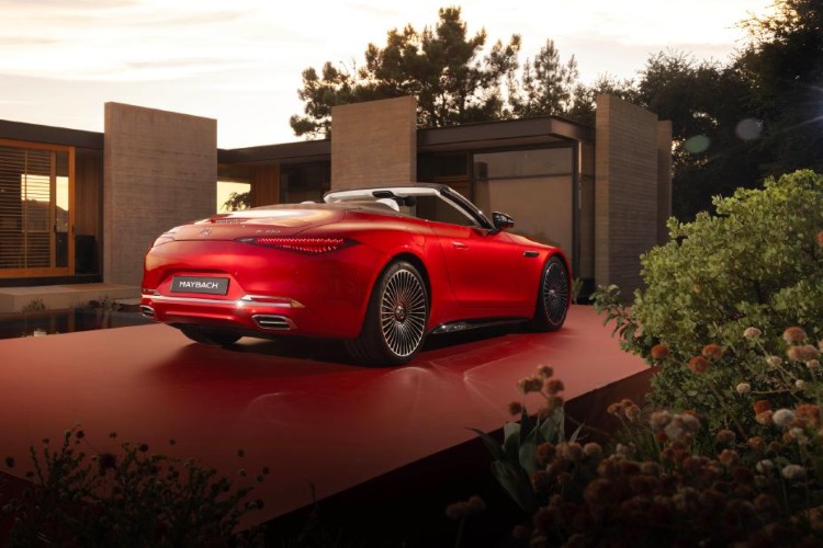 mercedes-maybach-sl-680-monogram-series-12