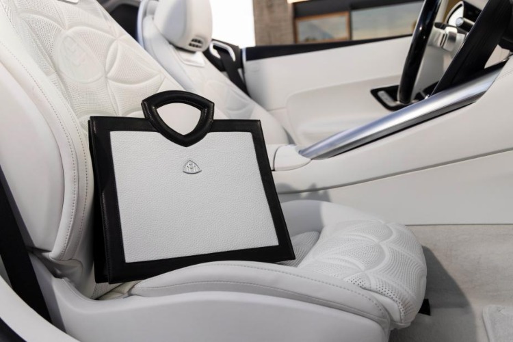 mercedes-maybach-sl-680-monogram-series-28