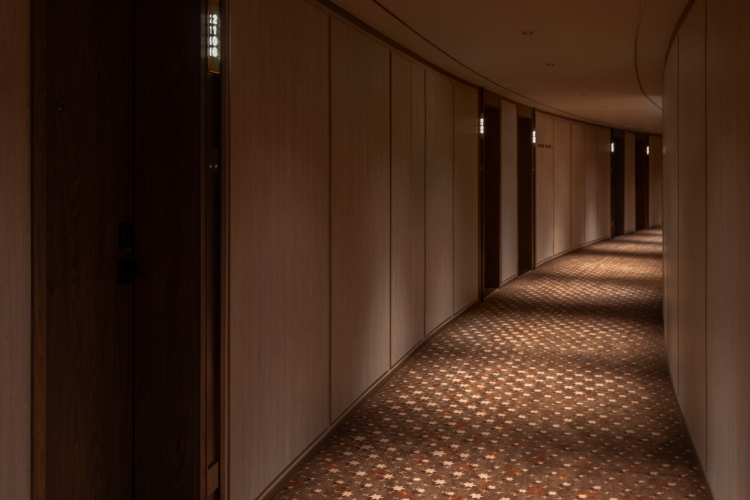 crystal-orange-hotel-blistavi-dragulj-sangaja-2