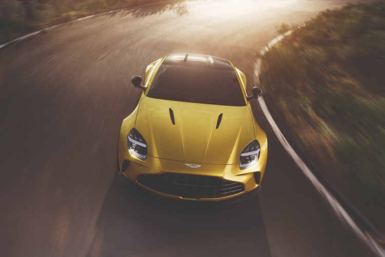 aston-martin-vantage-26