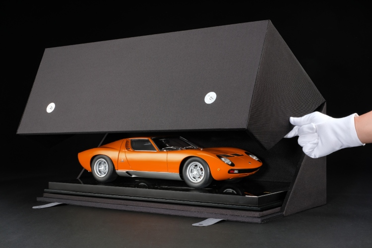 replike-lamborghini-countach-lp400-i-revuelto-skuplje-od-novog-toyota-corolla-modela-12