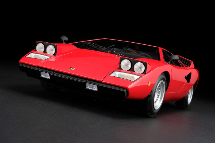 replike-lamborghini-countach-lp400-i-revuelto-skuplje-od-novog-toyota-corolla-modela-21