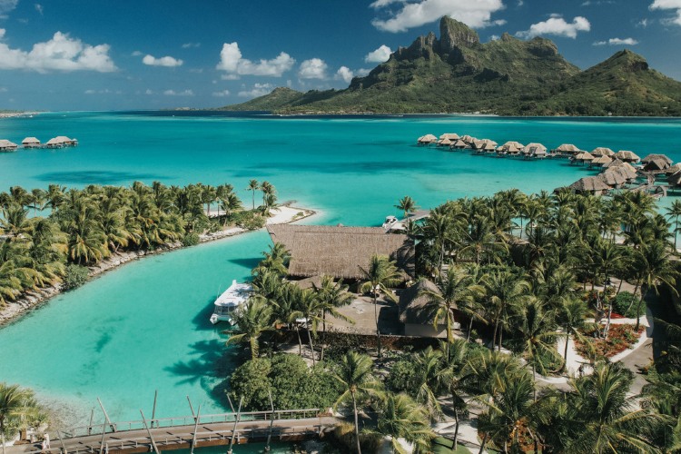 four-seasons-bora-bora-3