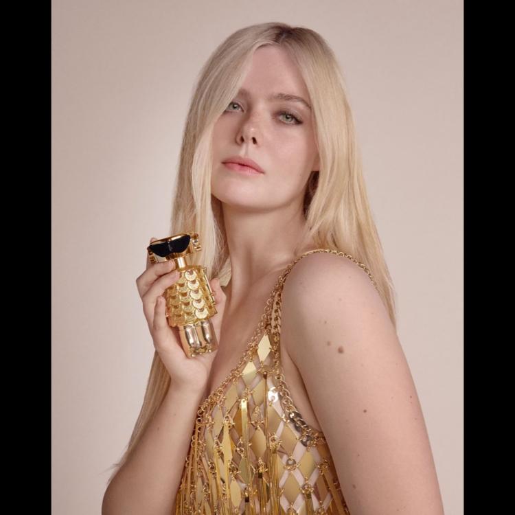 el-faning-zablistala-u-kampanji-za-rabanne-fame-intense-parfem-3