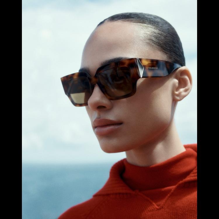 victoria-beckham-high-summer-2024-savrsena-esencija-leta-1