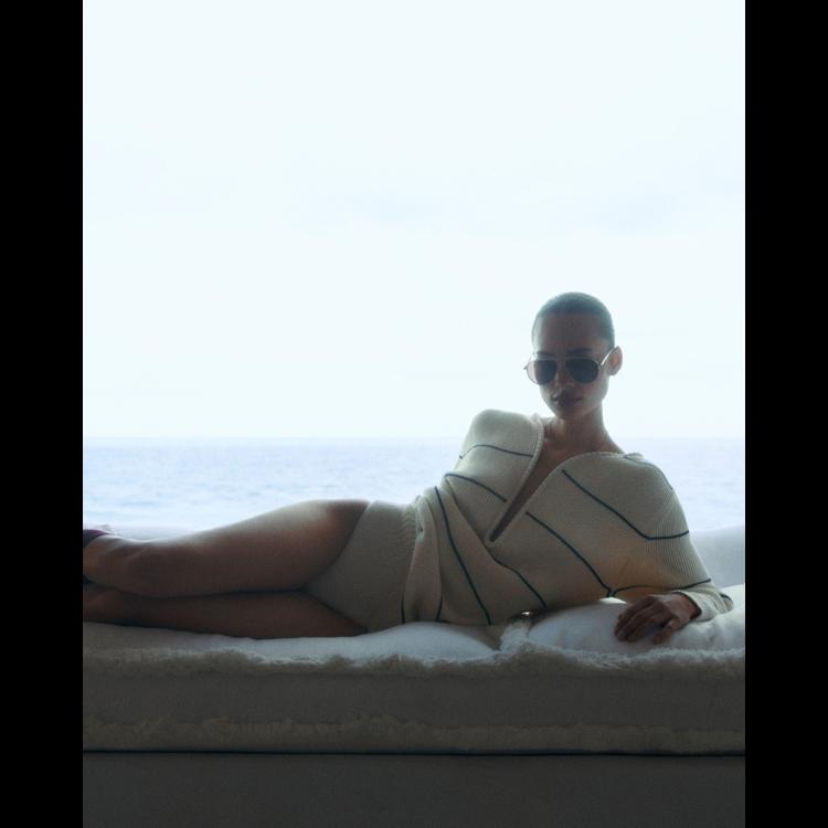 victoria-beckham-high-summer-2024-savrsena-esencija-leta-14