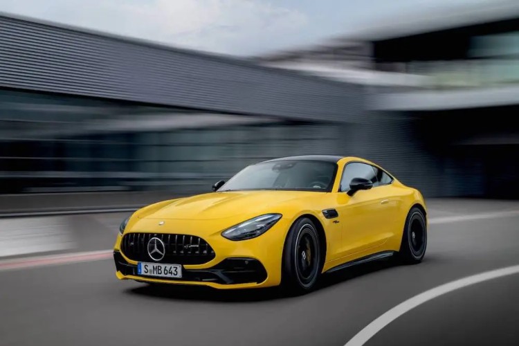 mercedes-amg-gt-43-2