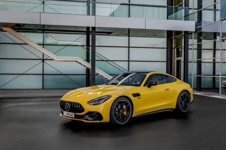 mercedes-amg-gt-43-11