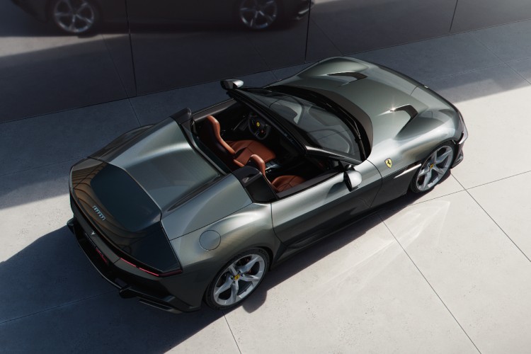 ferrari-12cilindri-spider-7