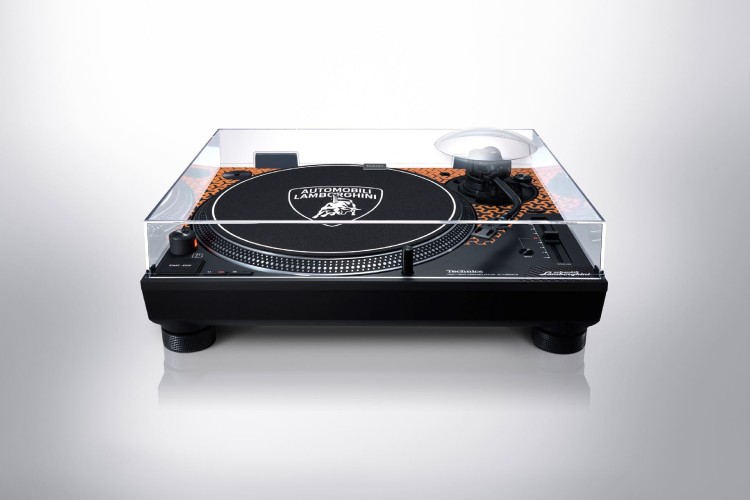 lamborghini-technics-gramofon-6